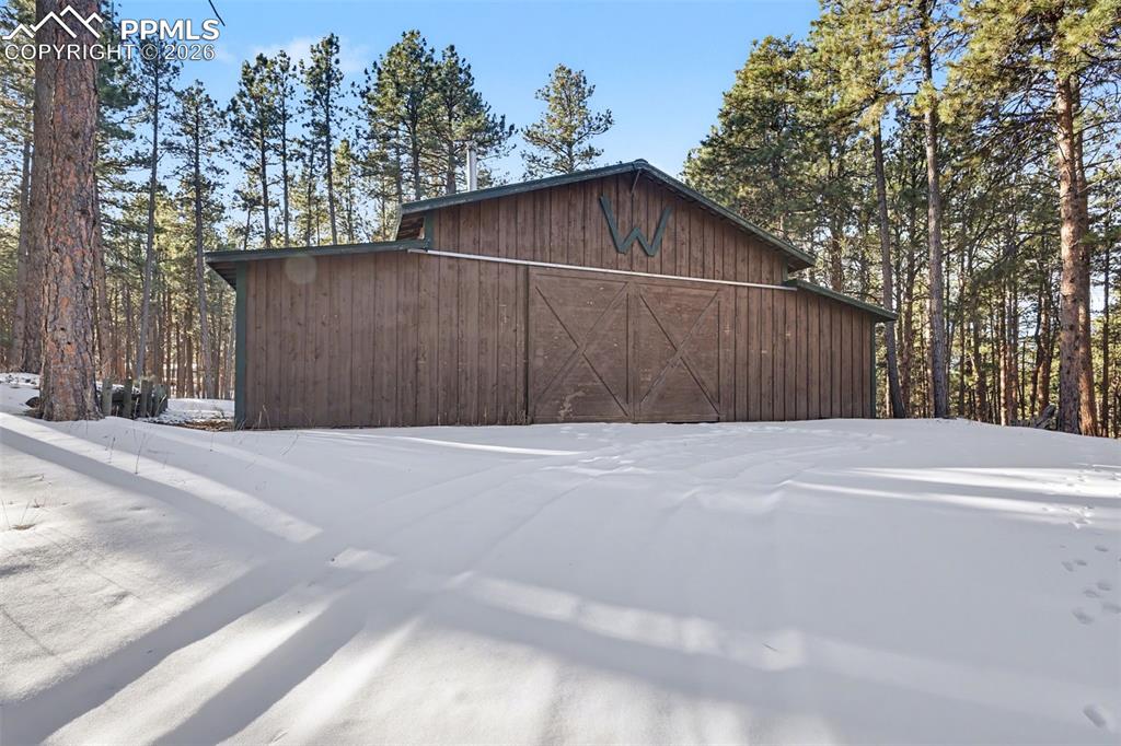 Image 48 of 50: Barn