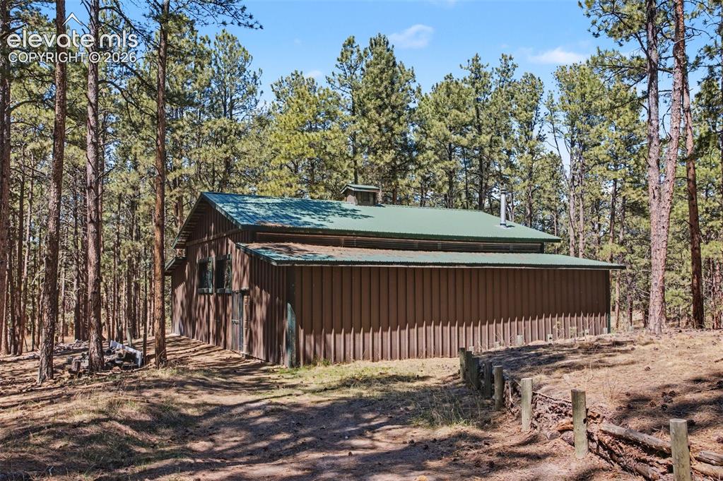 Image 48 of 50: Side of the horse barn