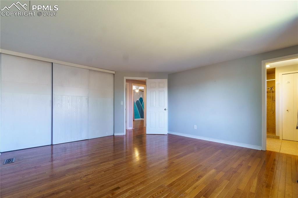 Image 17 of 25: Primary Bedroom