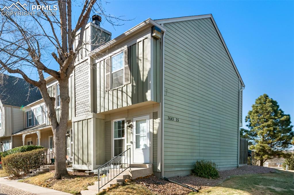 Image 19 of 21: Back of Structure