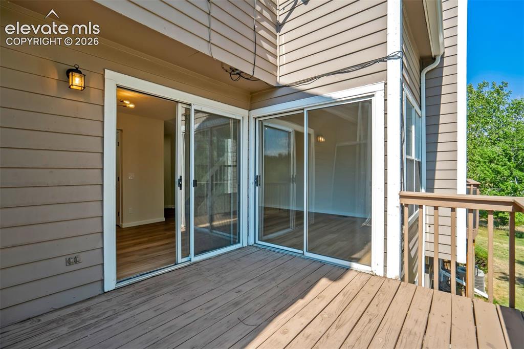 Image 12 of 50: Deck