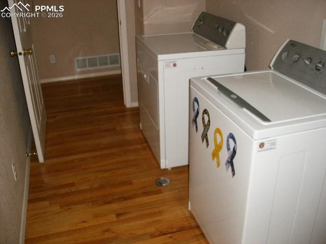 Image 22 of 47: Laundry