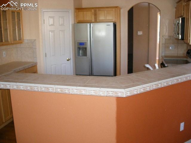 Image 7 of 47: Kitchen