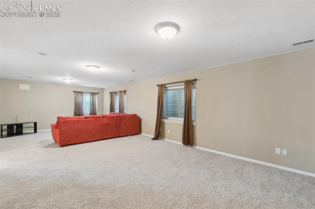 Image 36 of 42: Family Room