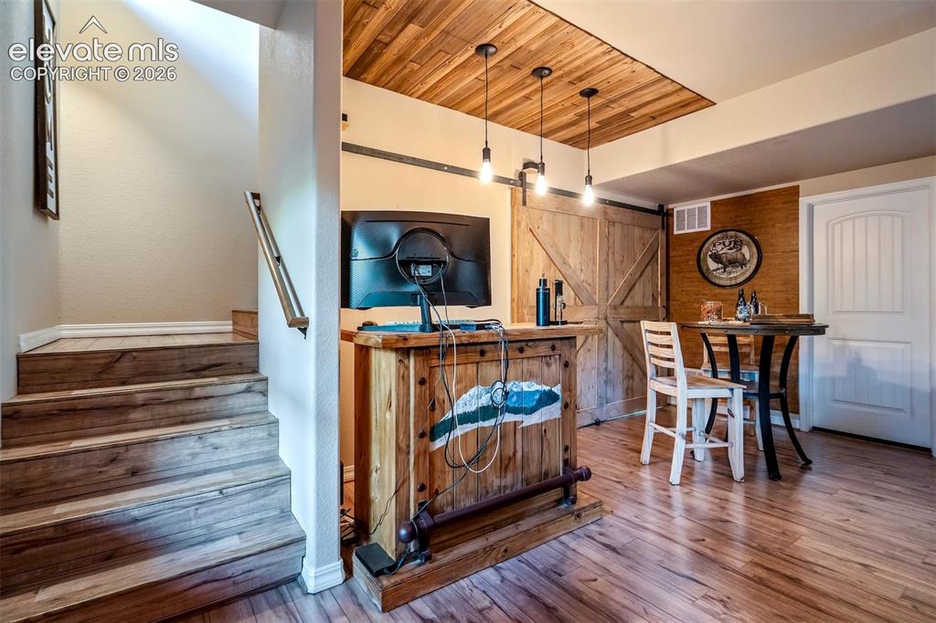Image 29 of 50: Recreation Room