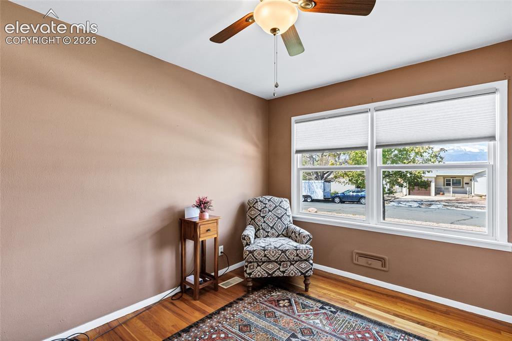 Image 12 of 29: Sitting Room