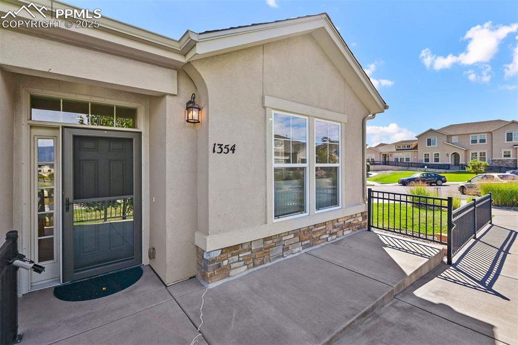 Image 38 of 45: Entry