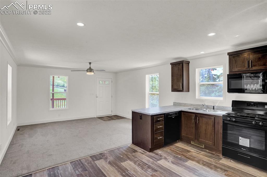 Listing 5706320, Image 13 of 42