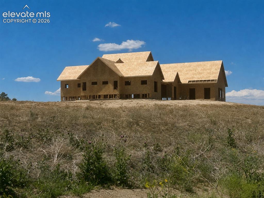 Image 2 of 8: Side of Structure