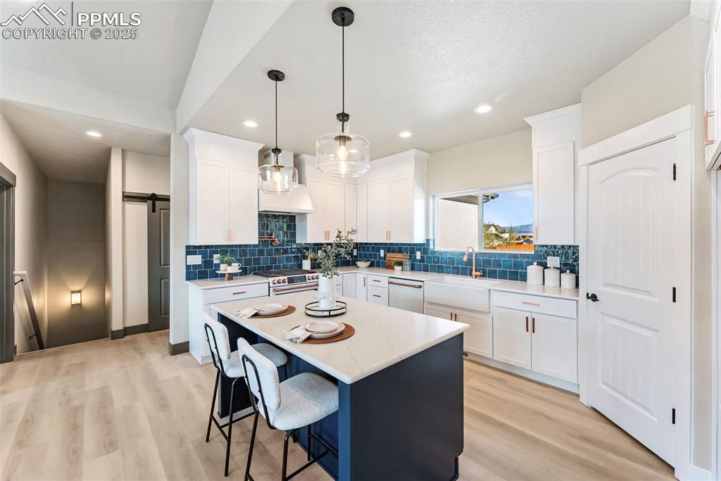 Image 2 of 45: Kitchen