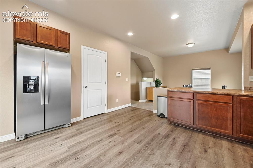 Image 11 of 33: Kitchen