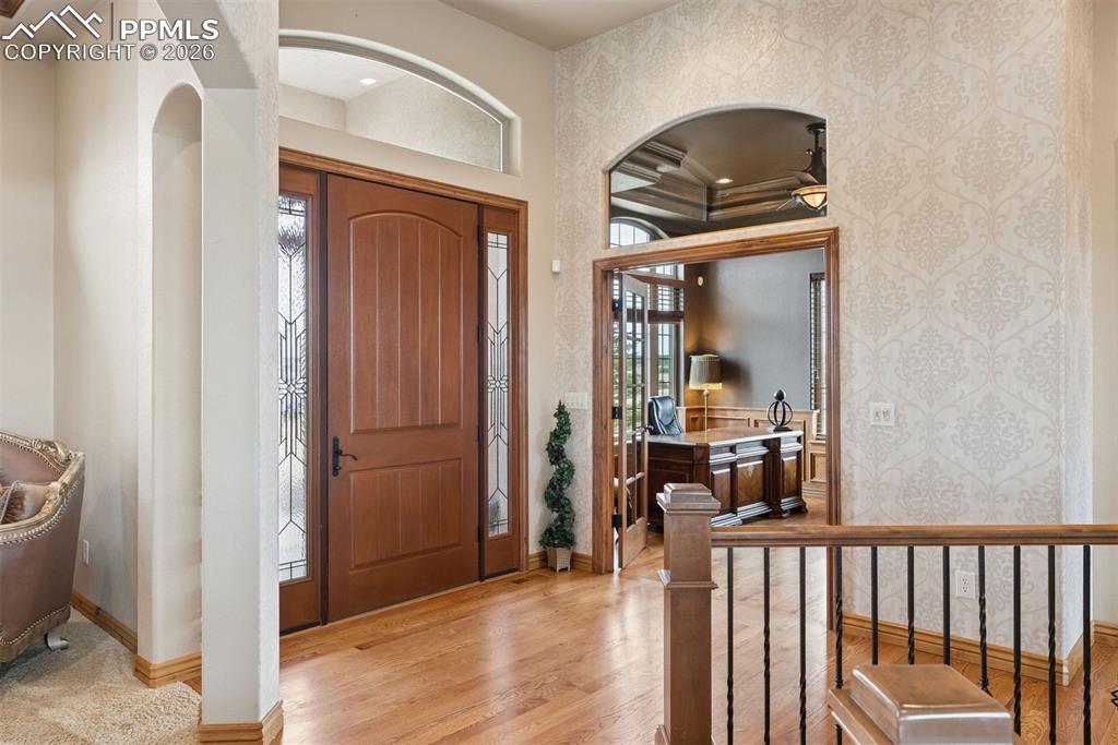 Image 22 of 49: Kitchen