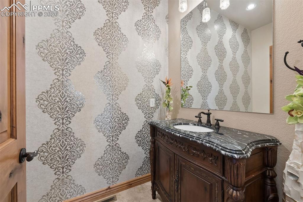 Image 29 of 49: Living Room