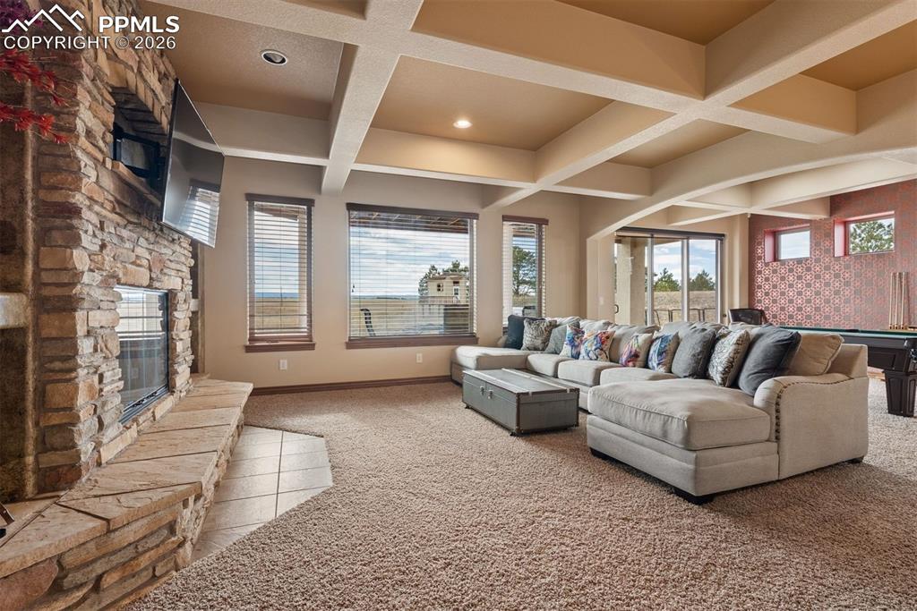 Image 33 of 49: Bathroom