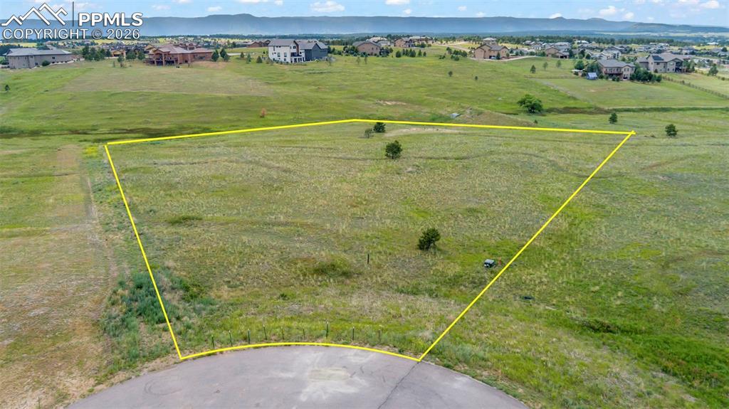 Image 10 of 10: Property line is an approximate. 