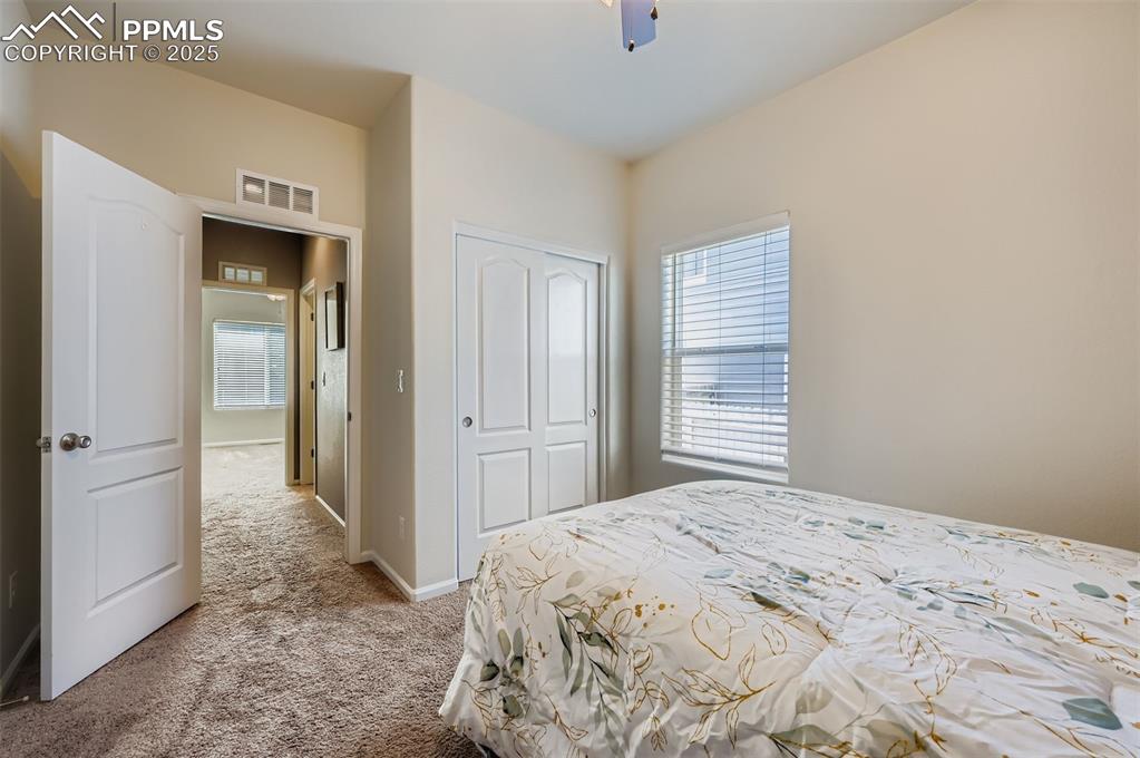 Image 22 of 29: Bedroom