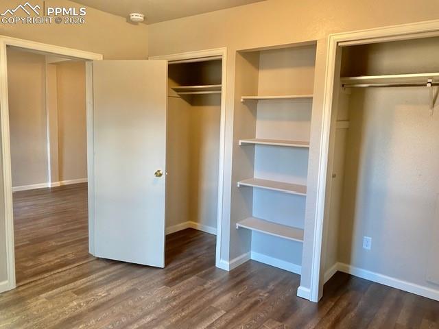 Image 13 of 16: Closet