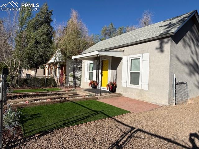 Image 3 of 16: Back of Structure