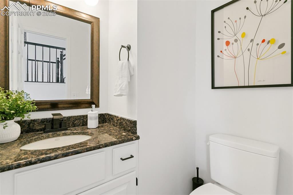 Image 16 of 47: Bathroom