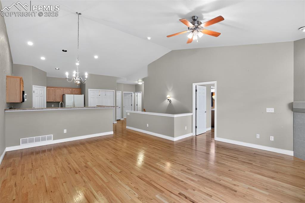 Image 10 of 32: Living Room