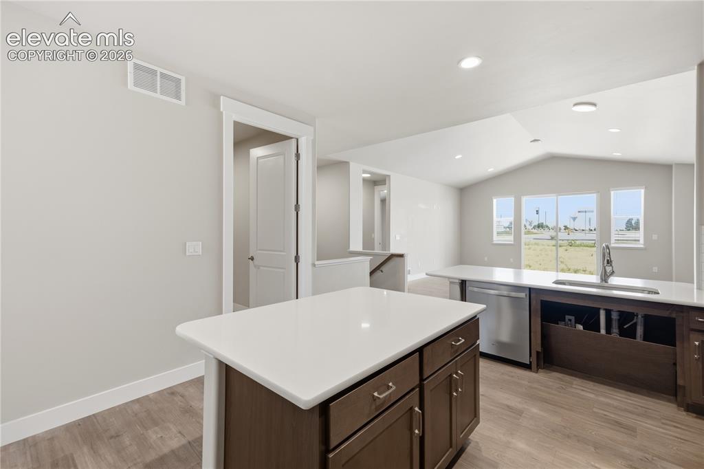 Image 16 of 42: Kitchen