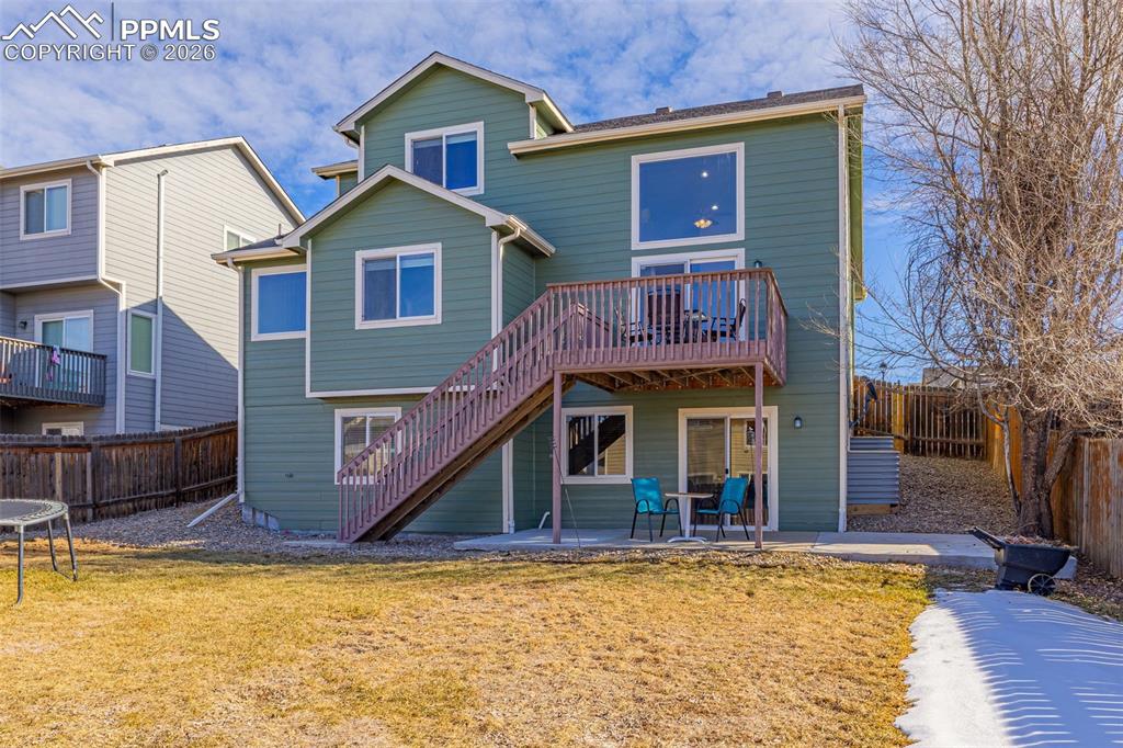 Image 41 of 50: Back of Structure