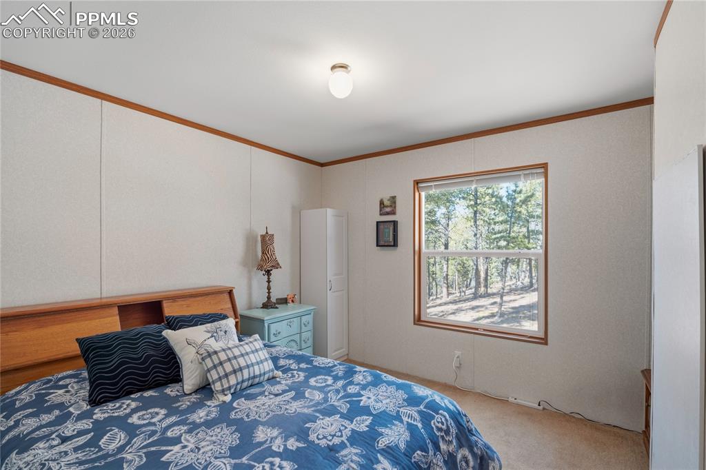 Image 8 of 15: Bedroom