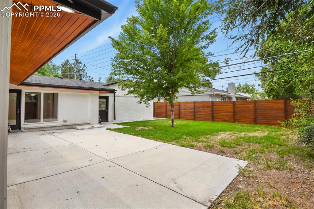 Image 44 of 48: Backyard