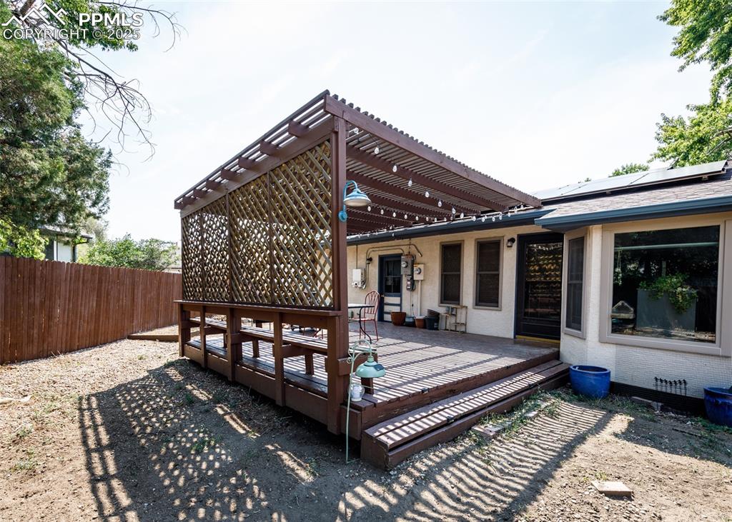 Image 45 of 47: Deck