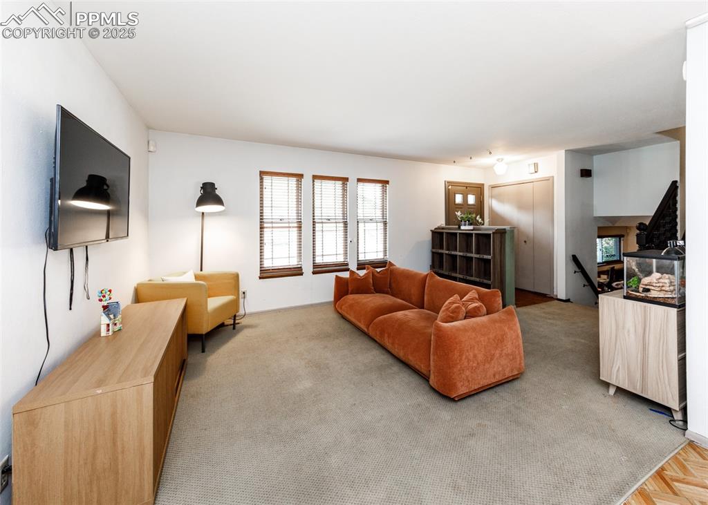 Image 7 of 47: Living Room