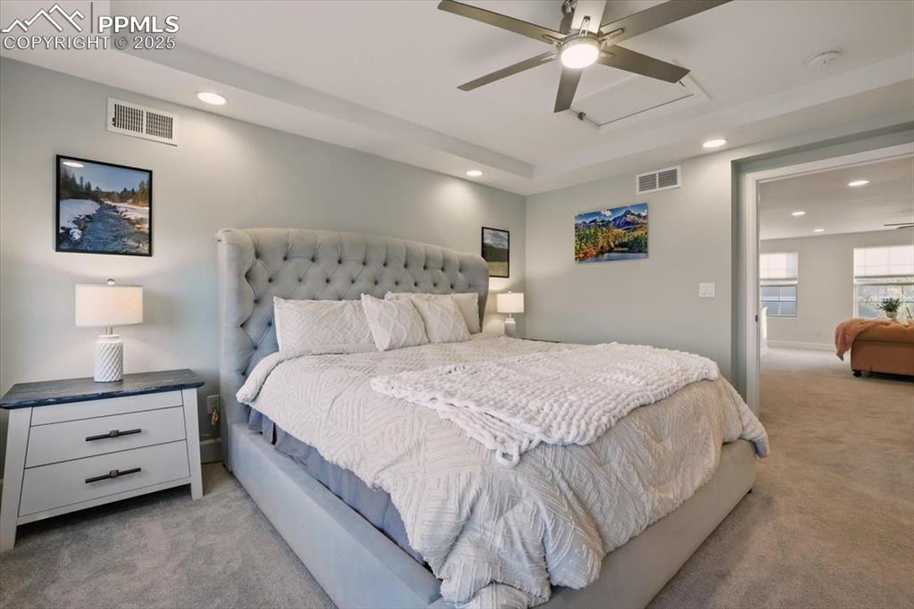 Image 21 of 42: Bedroom