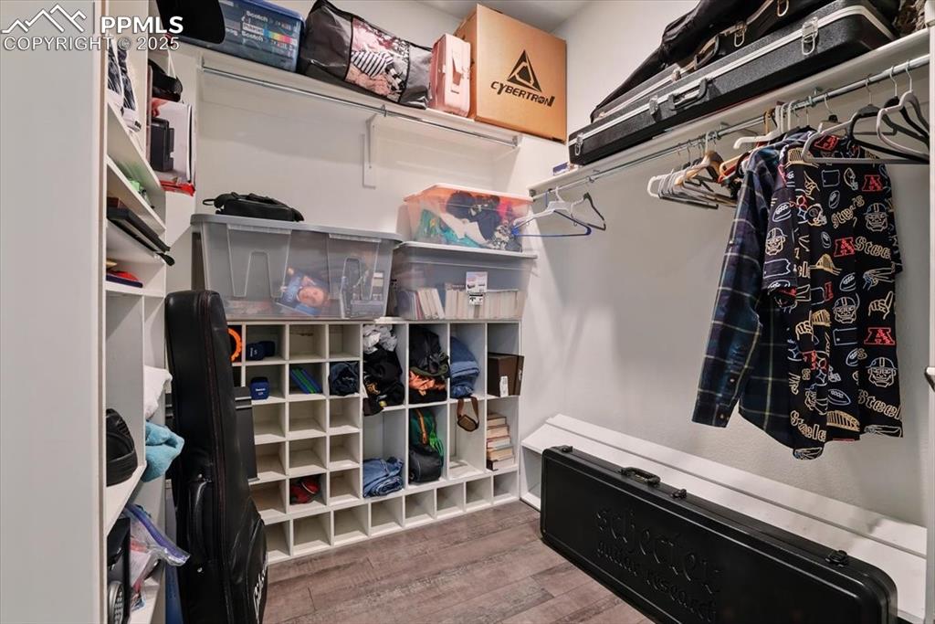 Image 31 of 42: Custom California Closet System