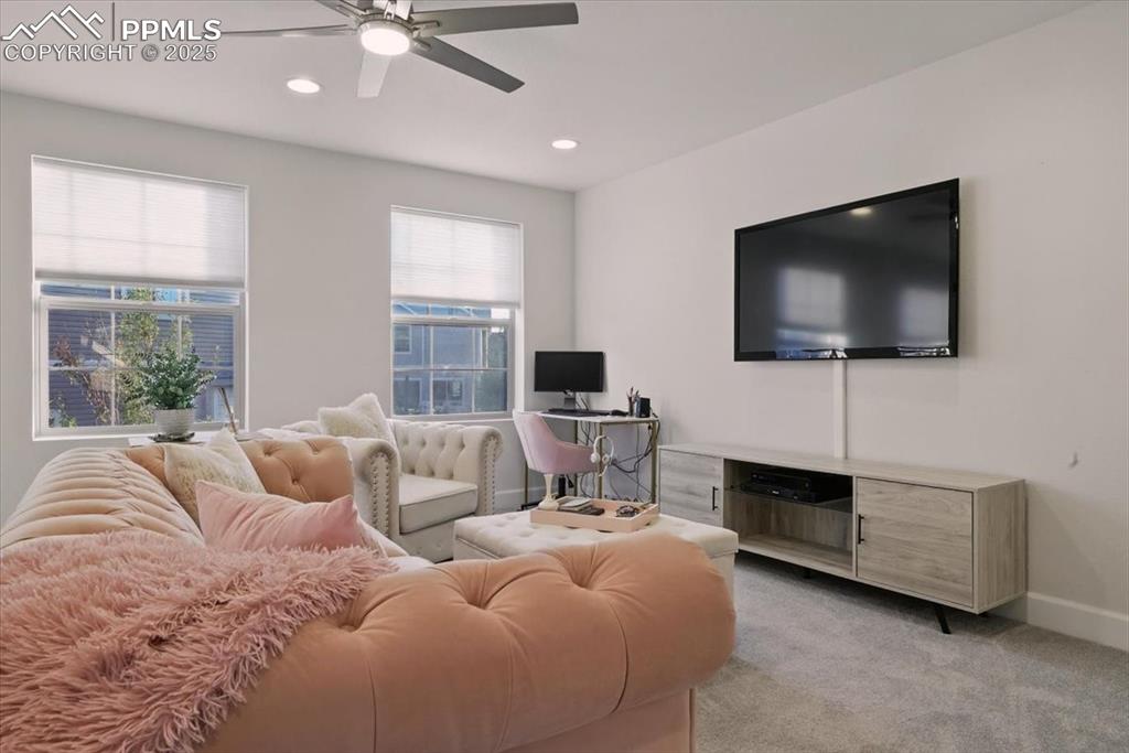 Image 34 of 42: Loft