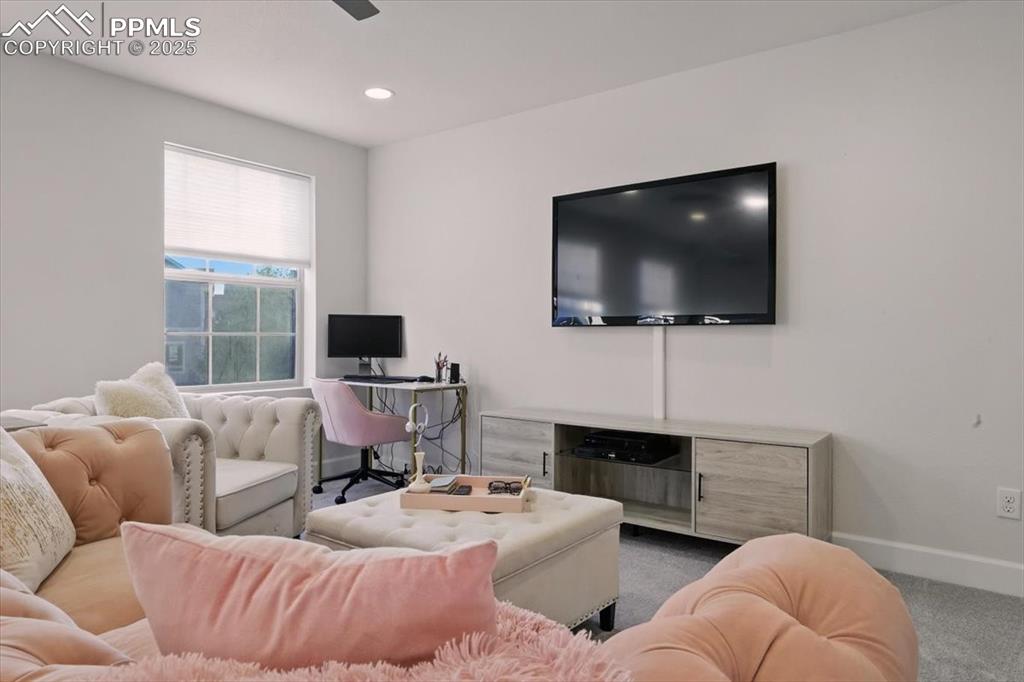 Image 35 of 42: Loft