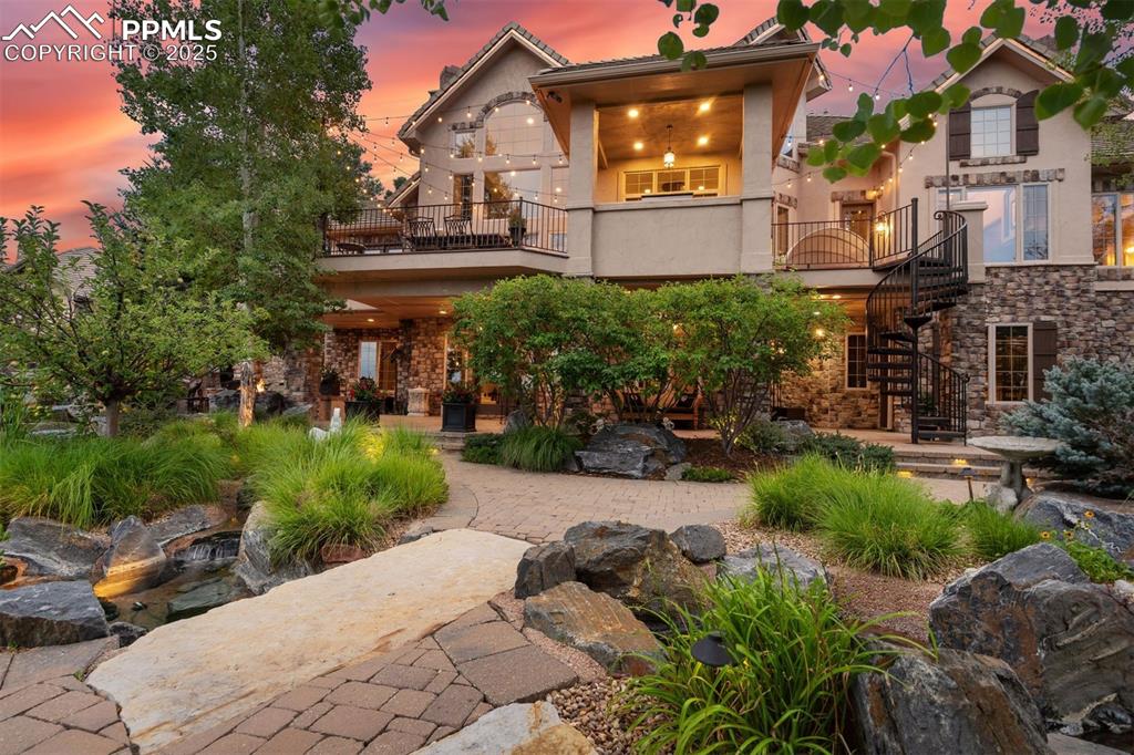 Image 41 of 47: Exquisite from every corner of the garden, every twist & turn of the waterw