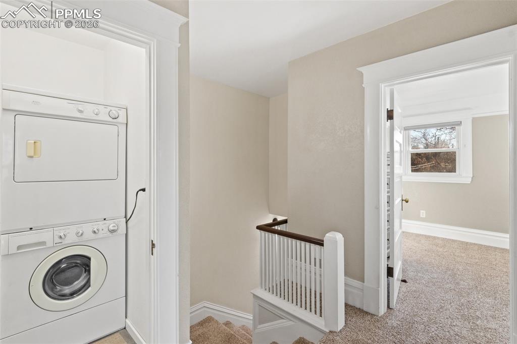 Image 22 of 38: Laundry