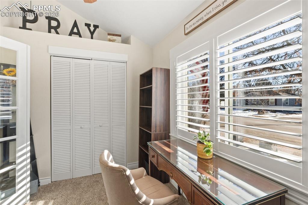 Image 9 of 38: Main Level