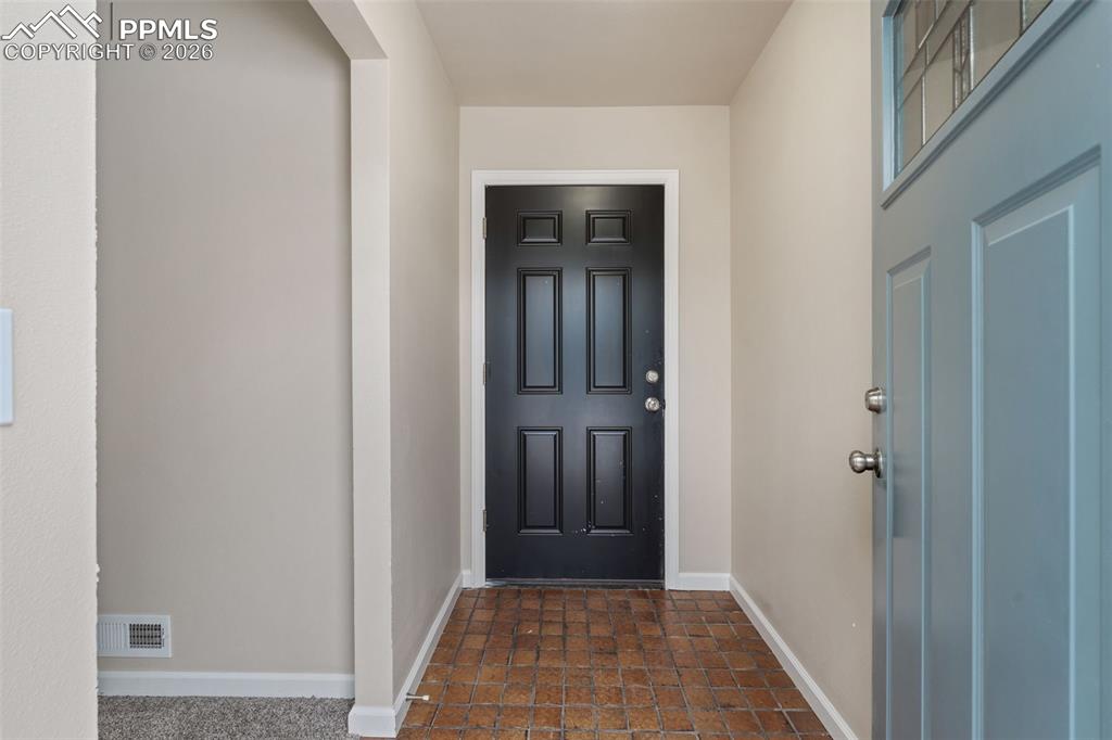 Image 3 of 33: Entry