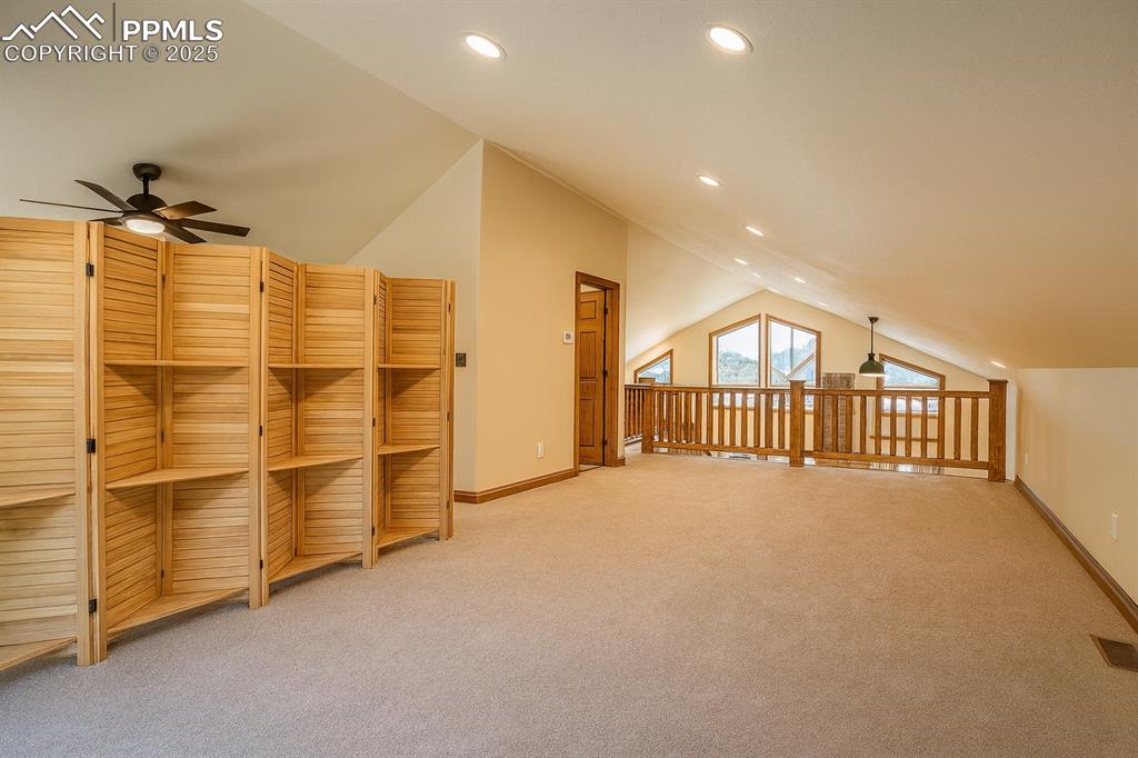 Image 27 of 42: Bonus Room