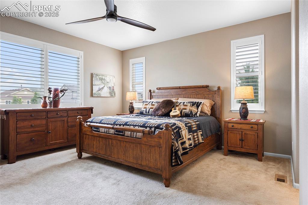 Image 18 of 48: Primary suite