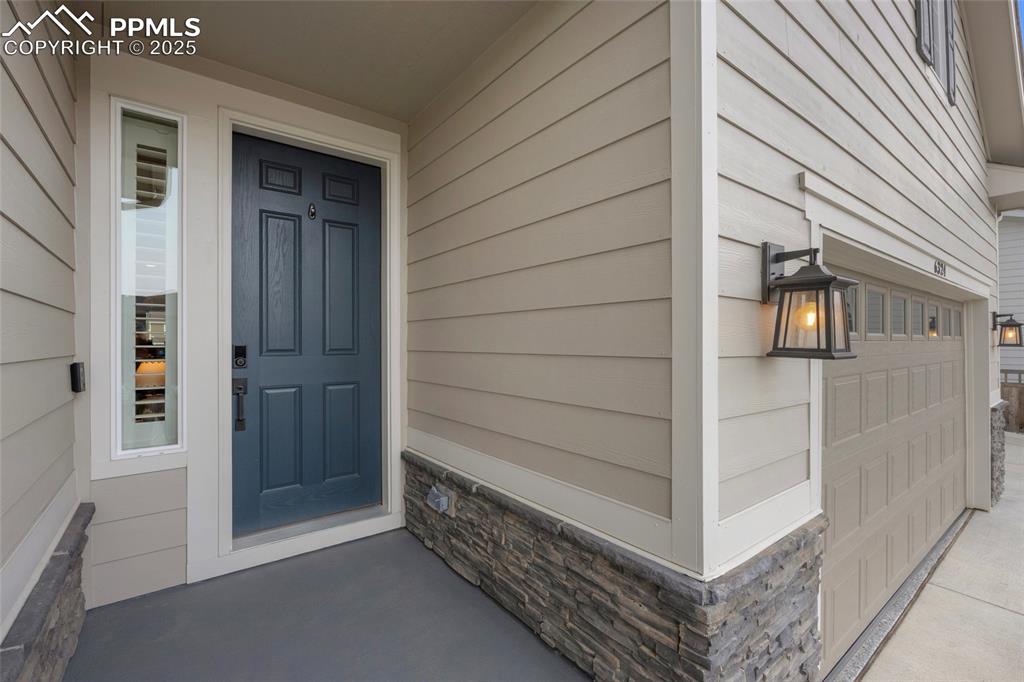 Image 5 of 48: Come on in.