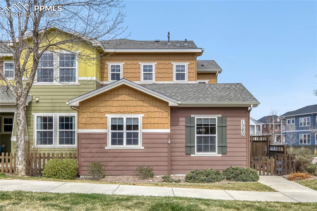 Image 1 of 34: Front of Structure