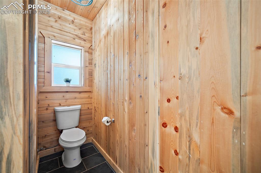 Image 18 of 50: Private toilet room