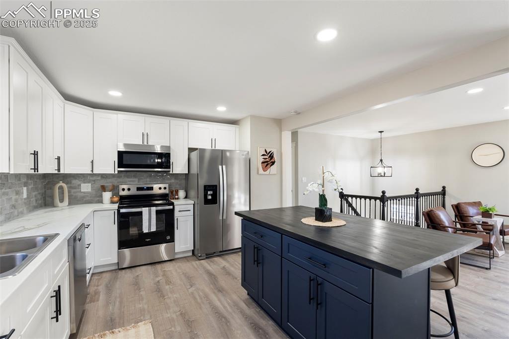 Image 13 of 44: Kitchen