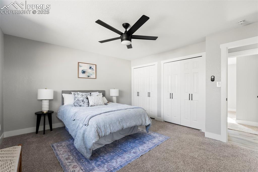 Image 27 of 44: Bedroom