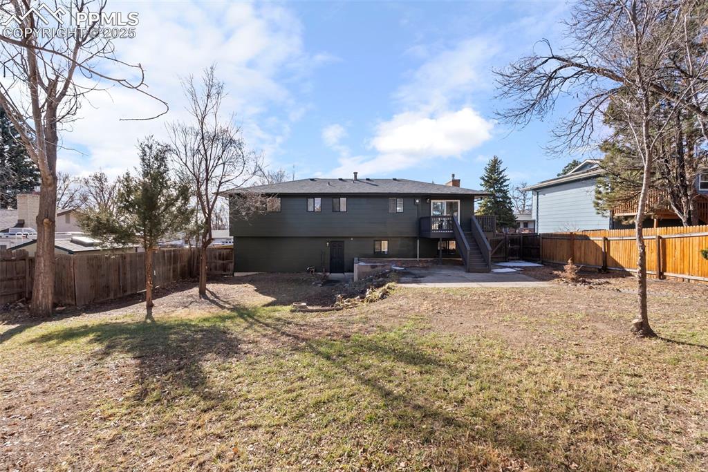 Image 41 of 44: Back of Structure