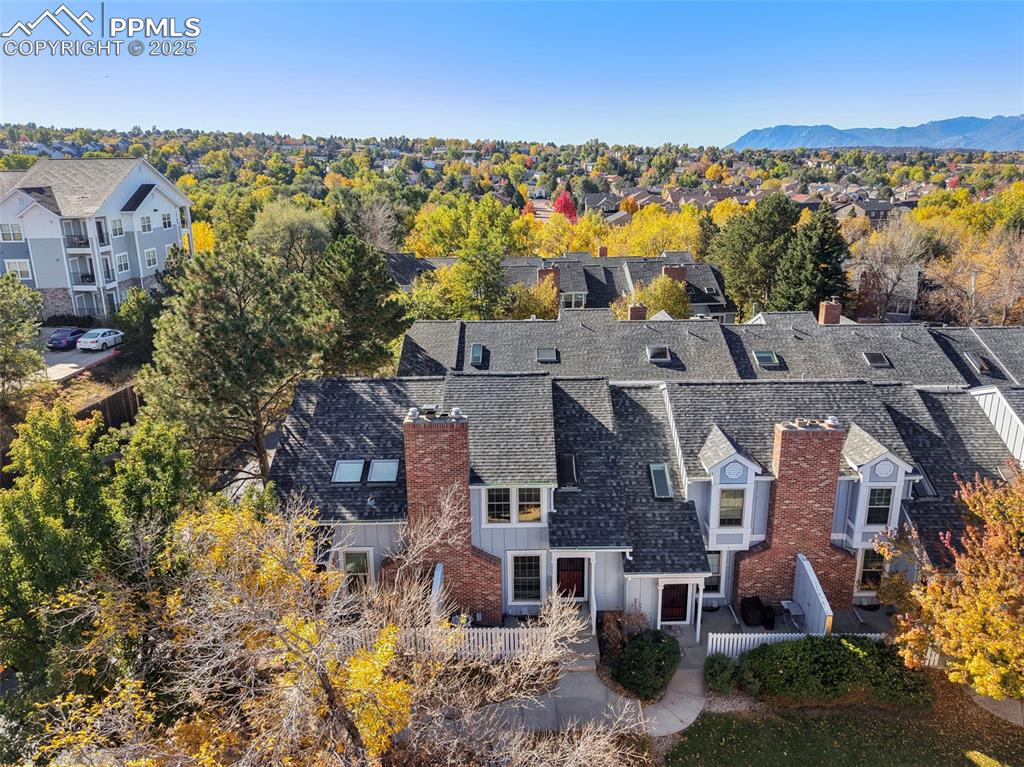 Image 32 of 39: Comfort, Character, and Convenience!