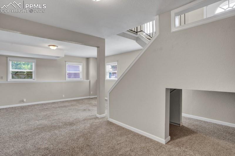 Image 22 of 26: Family Room