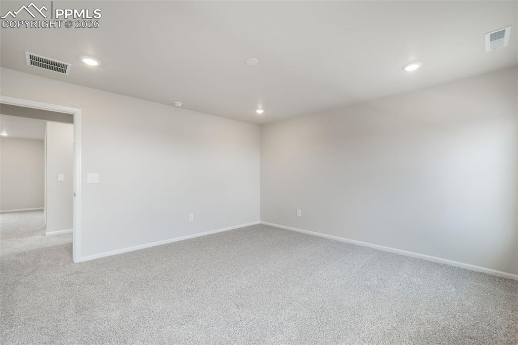 Image 23 of 50: Master Bedroom