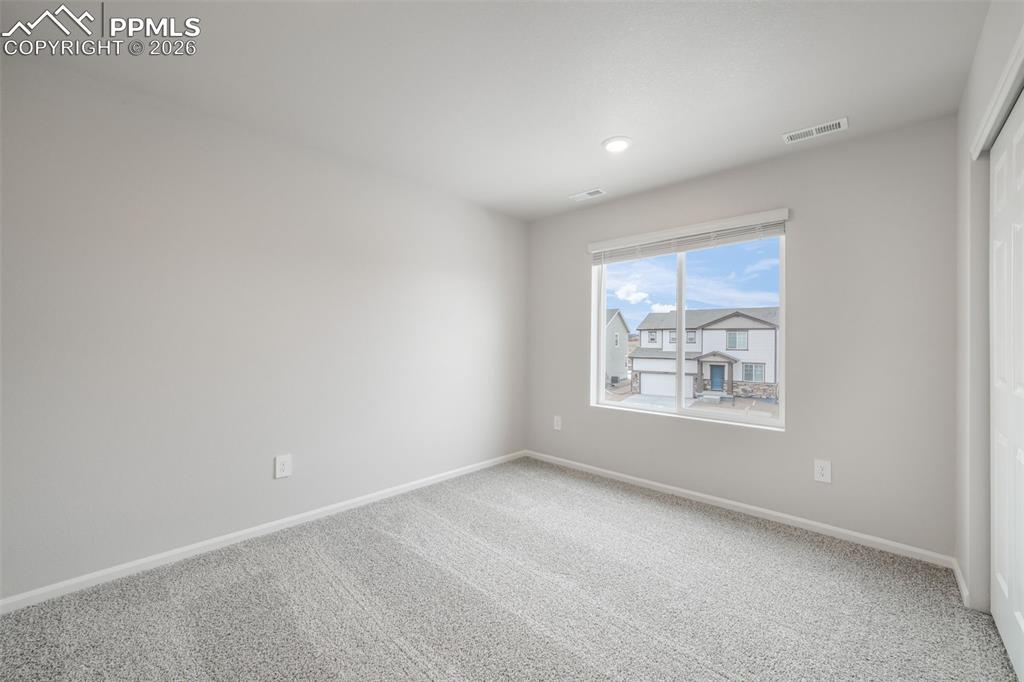 Image 39 of 50: Guest Bedroom